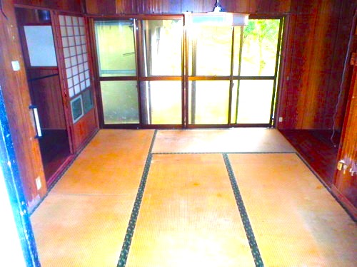 島根県川本町の物件の和室。書斎や寝室など、いろいろな使い道がありそう。