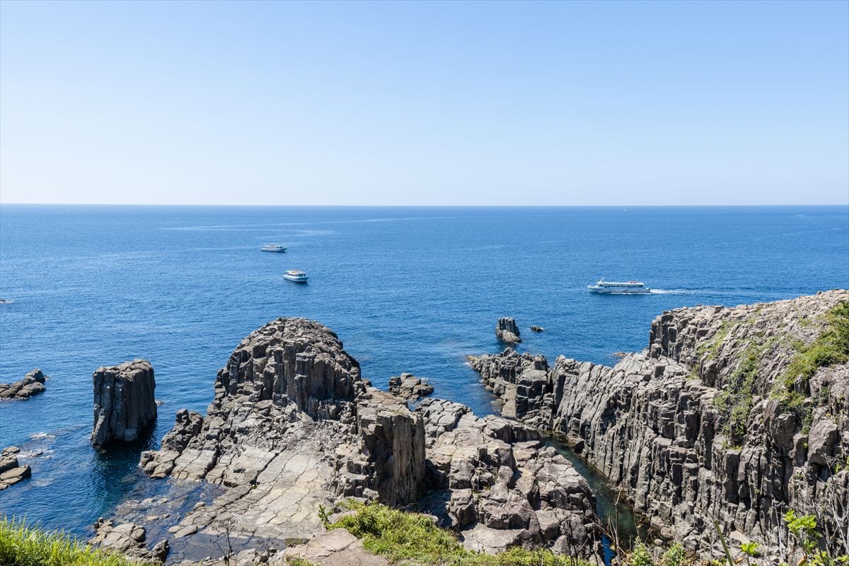 福井県坂井市の名所「東尋坊」