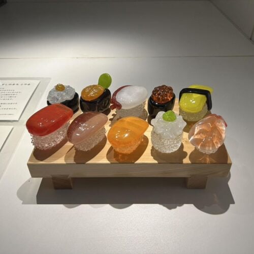 富山県富山市で話題の「ガラス細工寿司」。