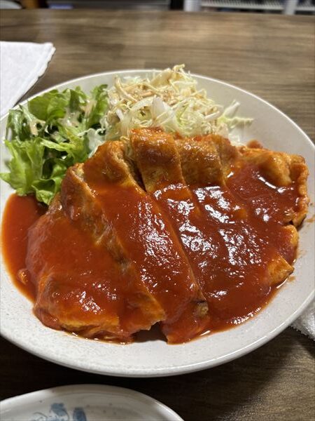 千葉県栄町で食べられる料理「ジクセル」。