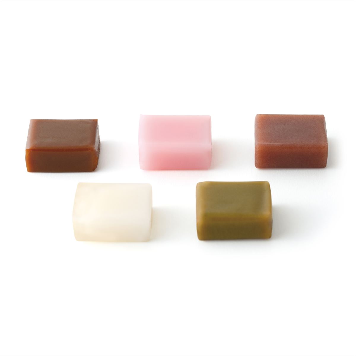 愛知県のご当地お菓子「青柳ういろう」。