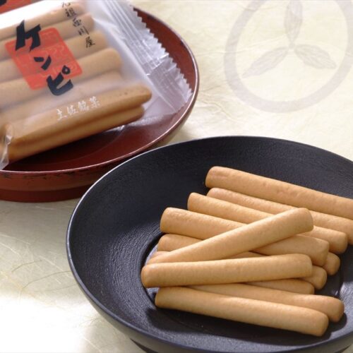 高知県のご当地お菓子「ケンピ」。