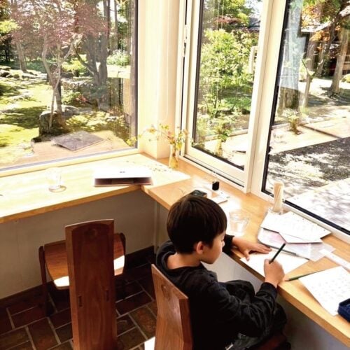「higashikawa style cafe Zen」の2階にはコワーキングスペースがある／北海道東川町