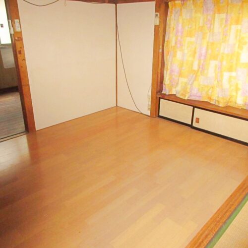 新潟県糸魚川市の物件の1階洋室