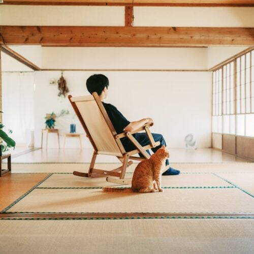 昔ながらの⽥の字形の間取りが特徴のご自宅／島のおばあちゃんちで暮らす