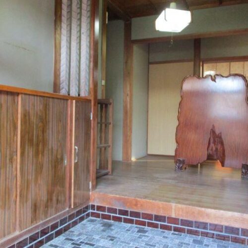 岡山県備前市の物件の玄関。