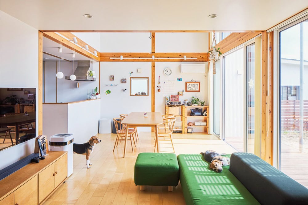 リビングとダイニングも一体感があって広々／無印良品の家・MUJI HOUSE