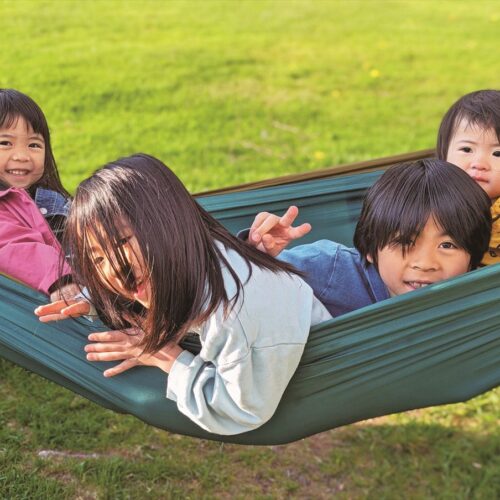 北海道弟子屈町へ移住したご家族。子どもたちはのびのび育っている
