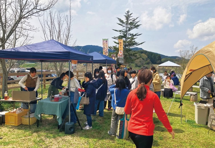 地元飲食店やCafé＆Meal MUJIのカレー食べ比べイベントも不定期で開催／里のMUJI みんなみの里