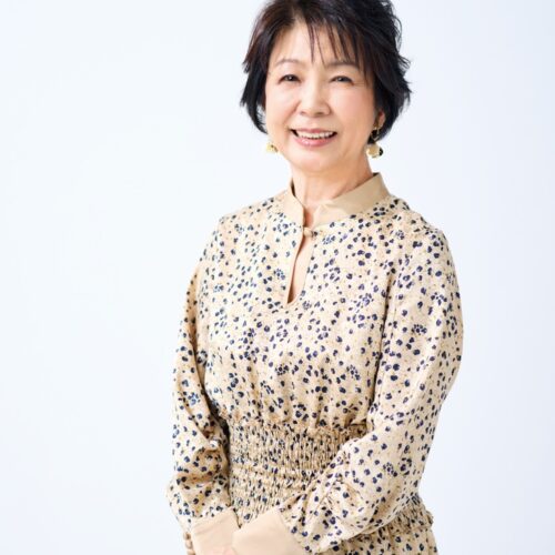 田舎暮らしの本のインタビューを受ける市毛良枝さん