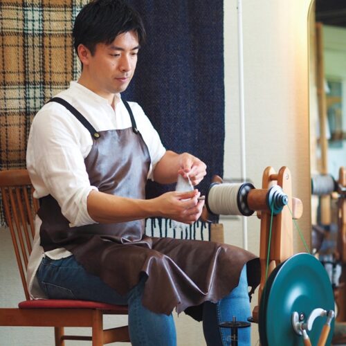 【東北エリアで特産品を生み出す】全工程が手作業の毛織物。ホームスパンに魅せられて職人に|岩手県雫石町