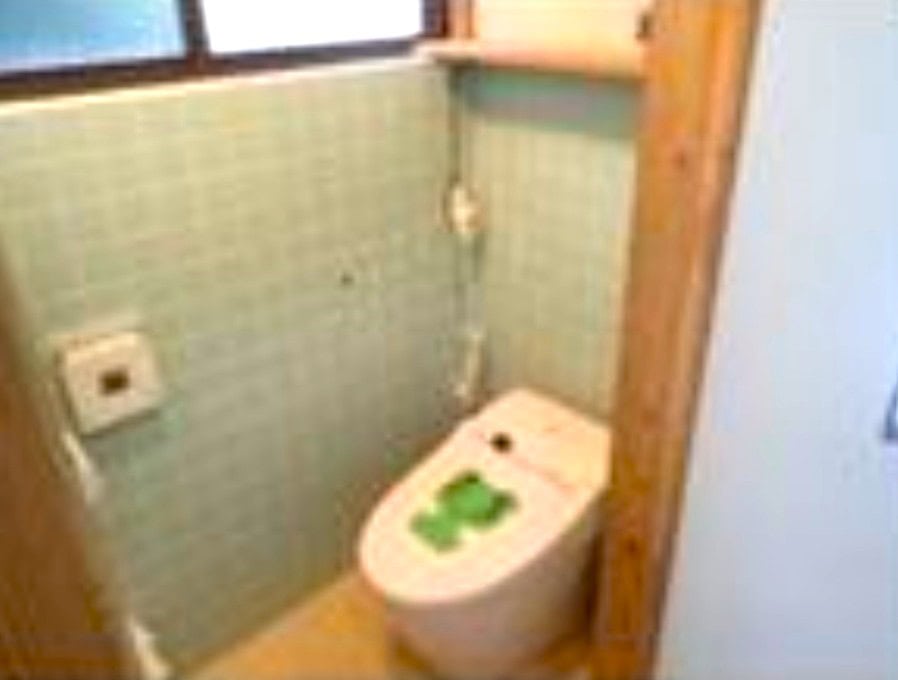 長崎県南島原市の古民家物件のトイレ。