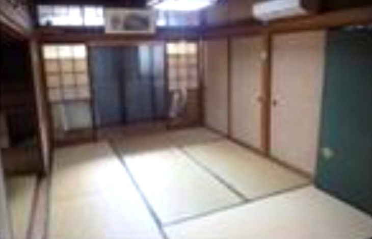 長崎県南島原市の古民家物件の和室。