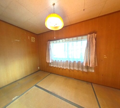 三重県伊賀市の古民家物件の2階和室。