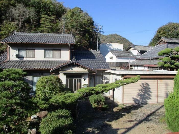 岡山県備前市の古民家物件の外観。