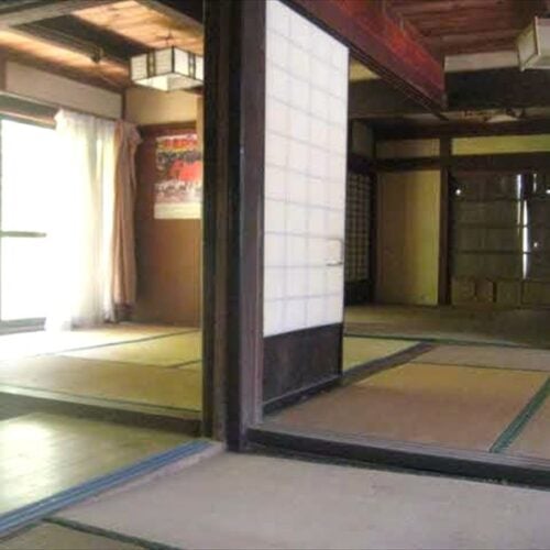 愛媛県宇和島市の古民家物件の和室。