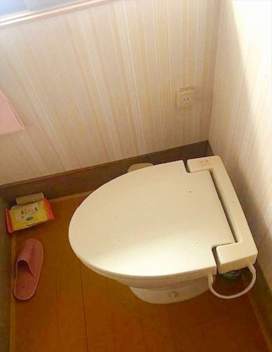 兵庫県洲本市の物件のトイレ