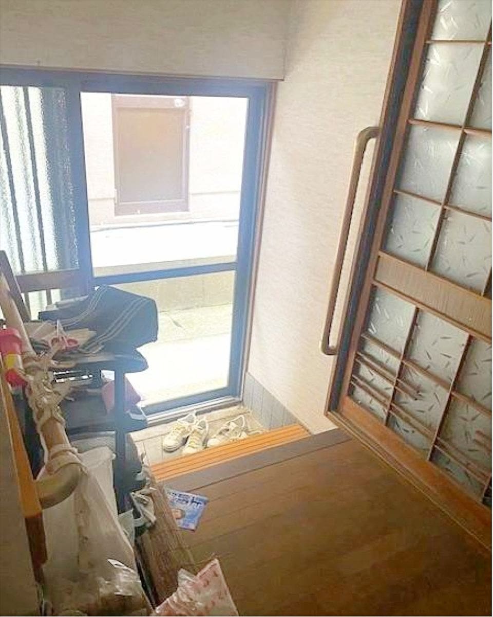 兵庫県洲本市の物件の玄関