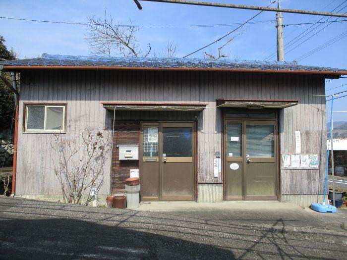 岡山県備前市の古民家物件に付属する事務所。