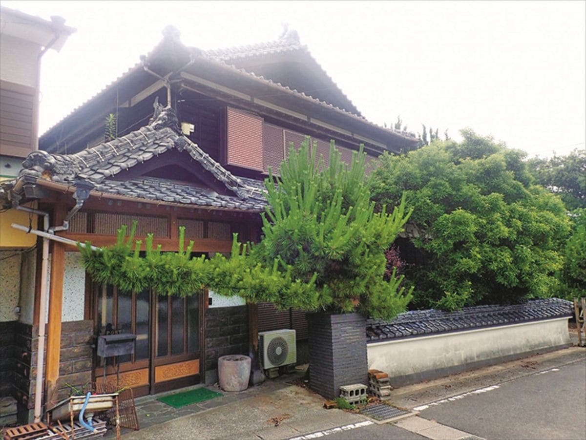 長崎県南島原市の古民家物件の外観。