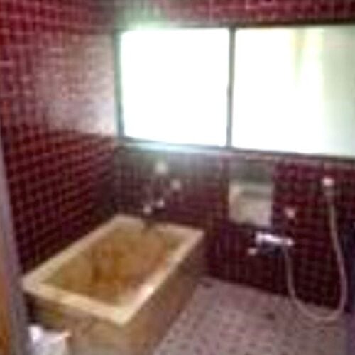 長崎県南島原市の古民家物件の浴室。