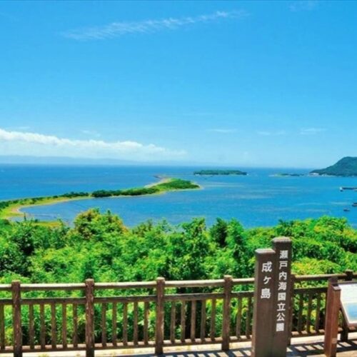 兵庫県洲本市の無人島「成ヶ島」