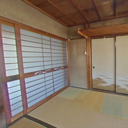 三重県伊賀市の物件の和室。襖など、昔懐かしい趣。