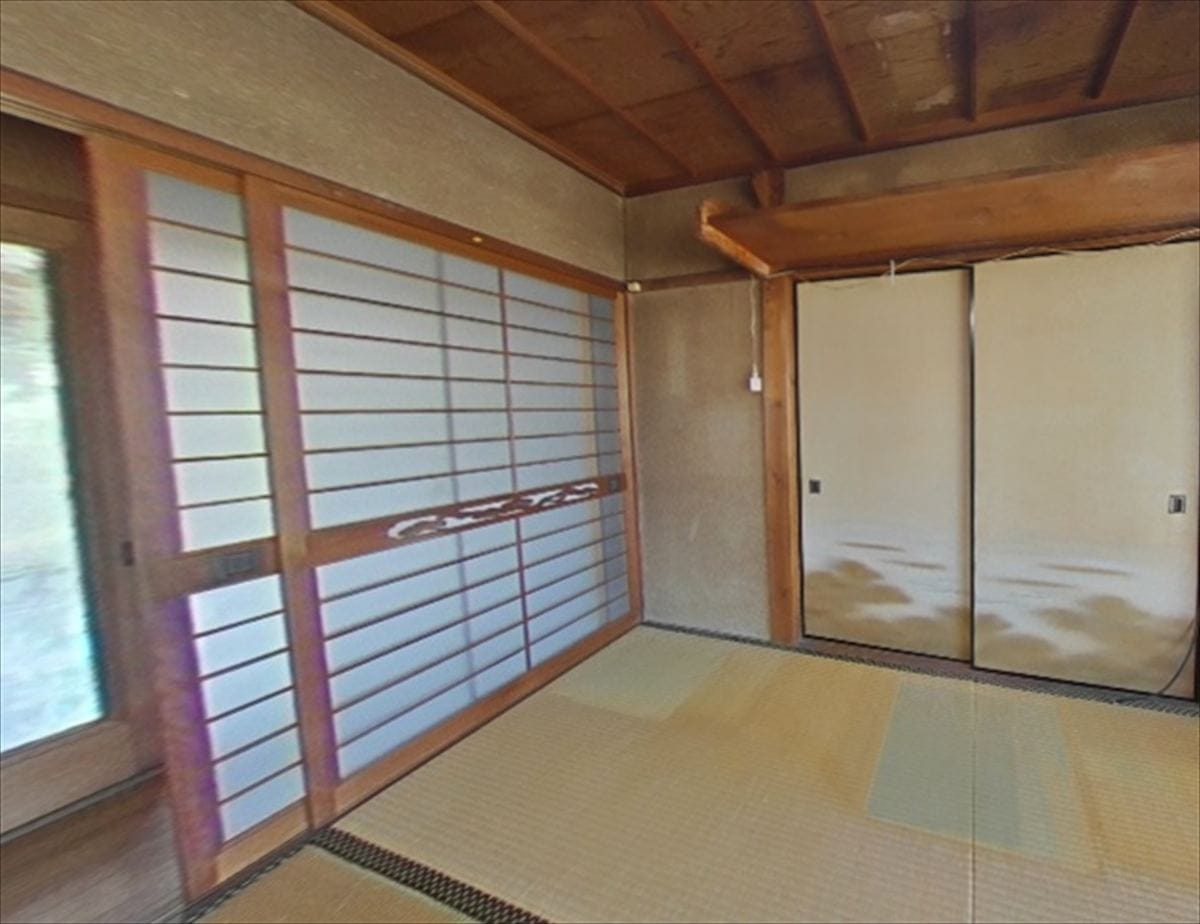 三重県伊賀市の物件の和室。襖など、昔懐かしい趣。