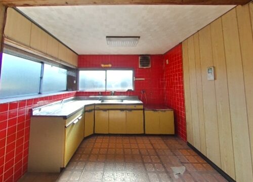 三重県伊賀市の古民家物件のキッチン。