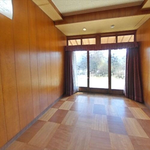 三重県伊賀市の物件の洋室。