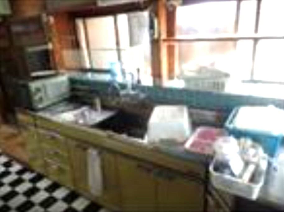 長崎県南島原市の古民家物件のキッチン。