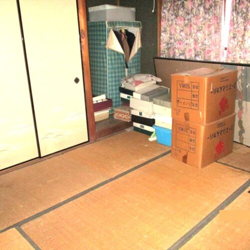 兵庫県佐用町の古民家物件の和室。部屋数が多いので、さまざまな用途が考えられる。