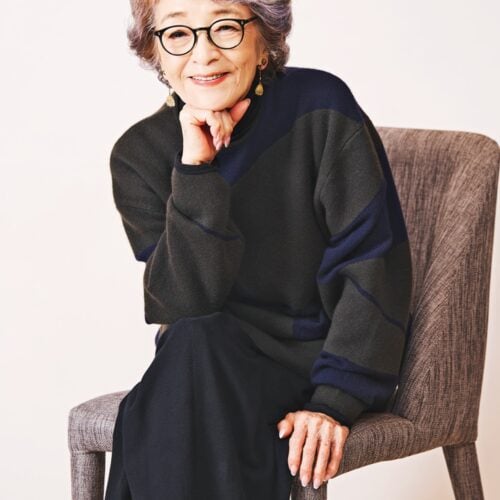 田舎暮らしの本のインタビューを受ける倍賞千恵子さん