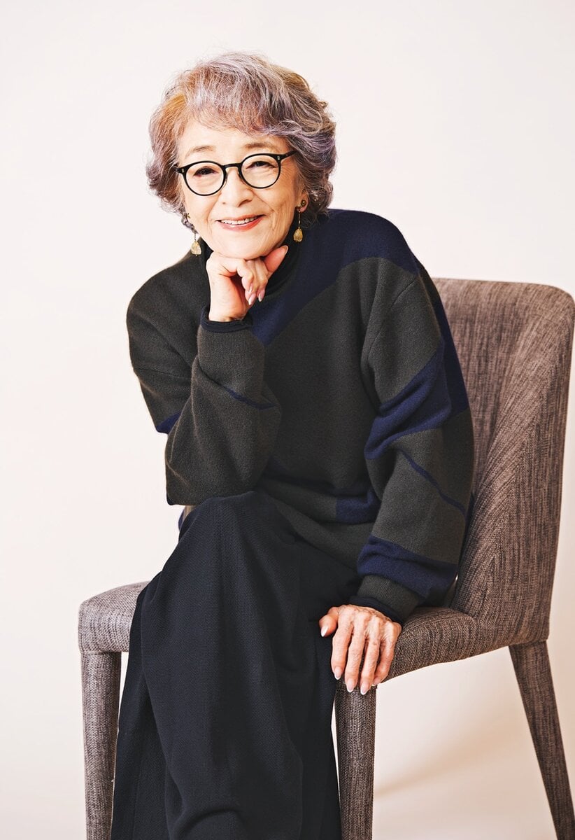 田舎暮らしの本のインタビューを受ける倍賞千恵子さん