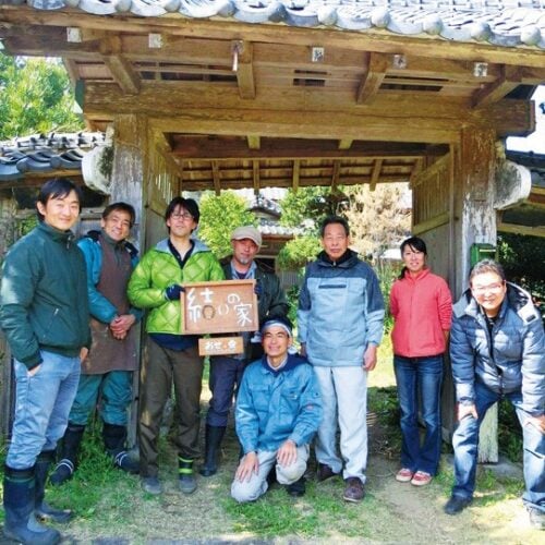 おせっ会で再生し、管理している築100年の古民家「結の家六郎右衛門」。交流会などを開催している（千葉県館山市）