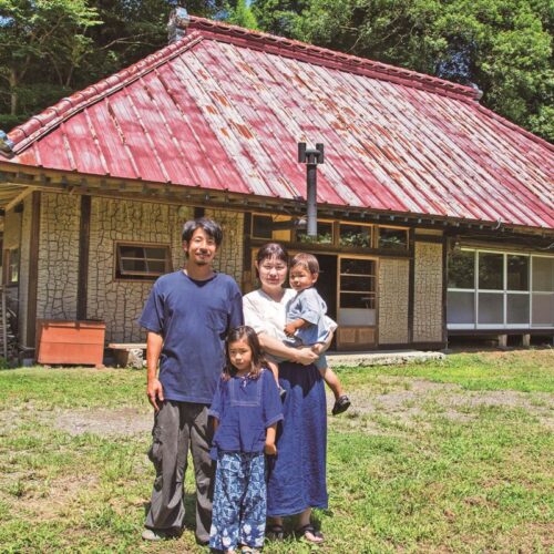 【憧れの古民家で暮らす】里山に見つけた築200年の家．大工さんの力を借りて再生中！【栃木県茂木町】