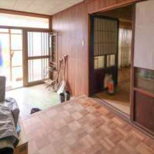 山形県大江町の物件の玄関