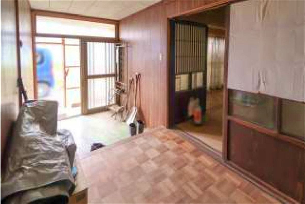 山形県大江町の物件の玄関