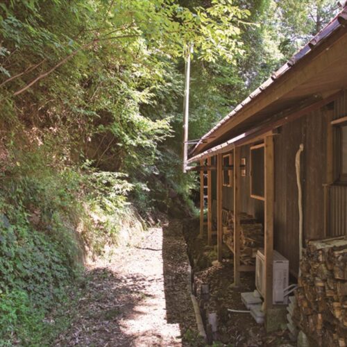 古民家の周辺もチェック