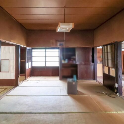 山形県大江町の物件の1階和室（12帖）