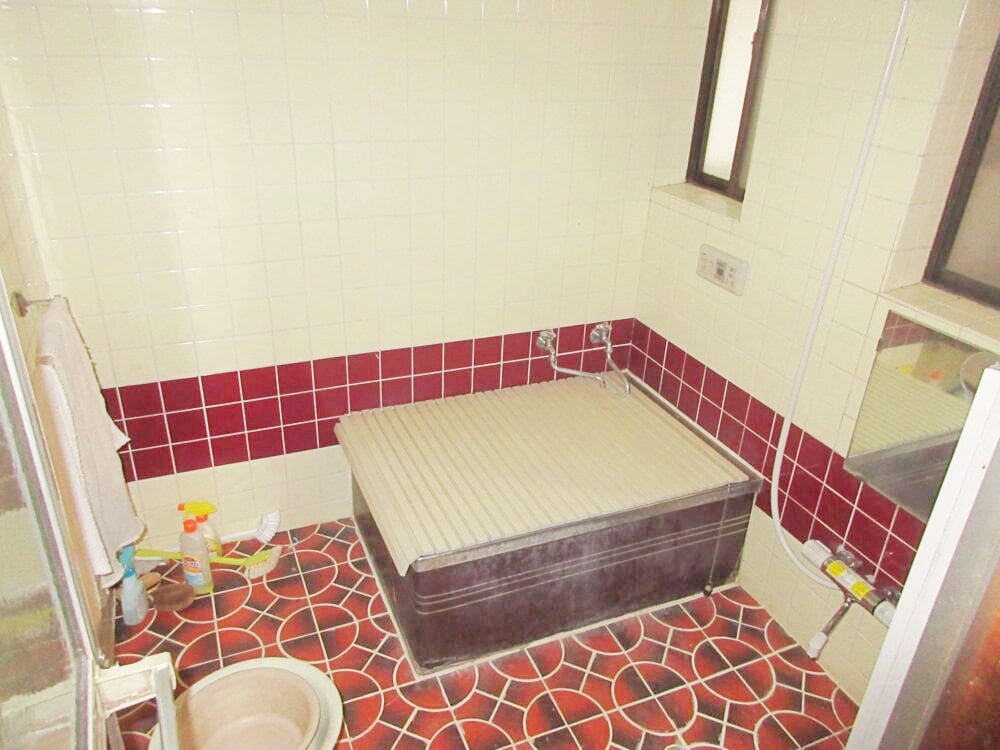 岩手県遠野市の物件の浴室