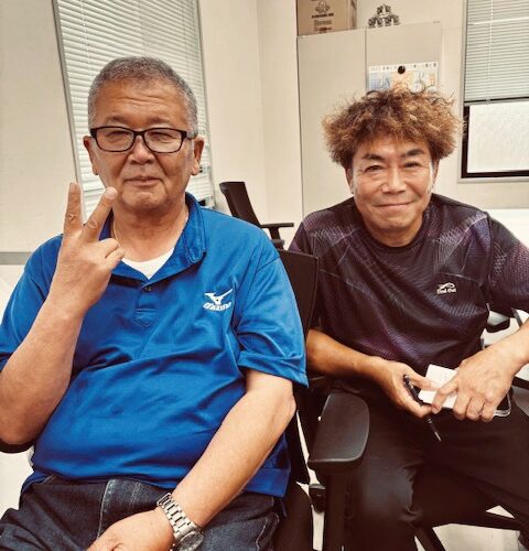 横島漁業協同組合で漁師として活躍する内健司さん(右)と、同組合で長年にわたり新規漁業就業の支援を続ける岡崎宏司さん(左)/広島県福山市