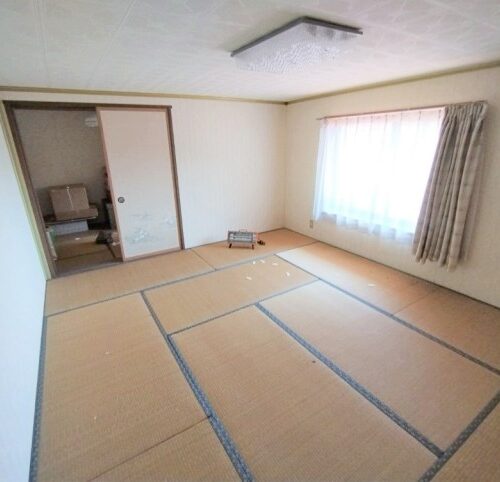 長野県長野市の物件の2階和室