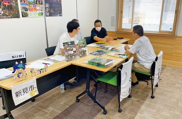 岡山県内で年2回行われている「晴れの国おかやま林業就業ガイダンス」でも、新見市はブースを出展している(岡山県新見市)