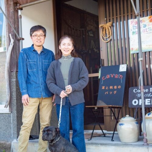 cavan(キャバン)の馬場さん夫妻。2023年に神奈川県座間市から真玉地区へ移住した/大分県豊後高田市