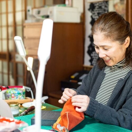 縫製は久美さんの担当だ/大分県豊後高田市「cavan」