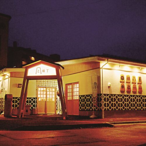 天童温泉屋台村「と横丁」(山形県天童市)