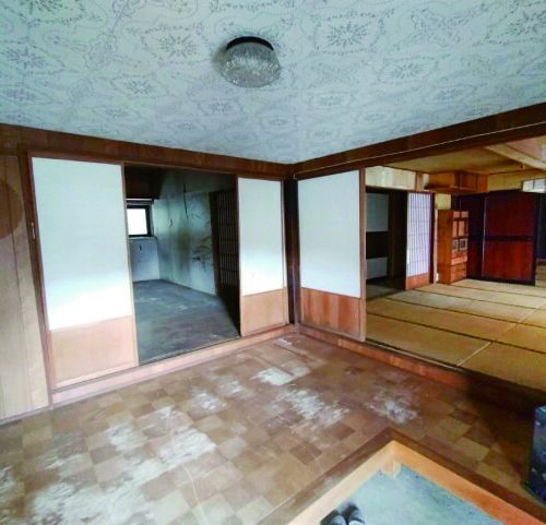 長野県長野市の物件の玄関ホール