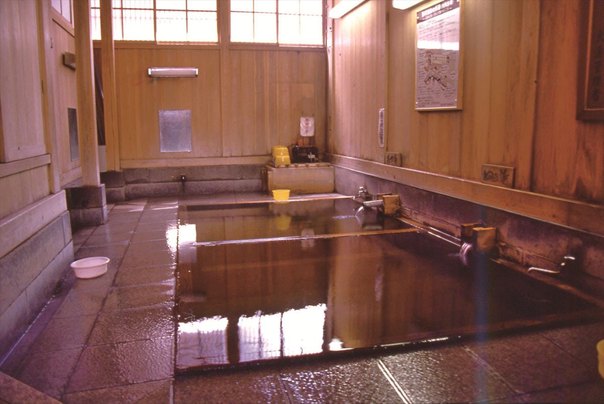 野沢温泉村の外湯「大湯」(長野県野沢温泉村)