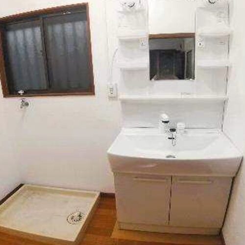 長崎県雲仙市の賃貸物件の洗面所。